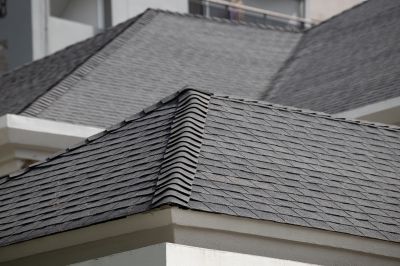 What To Expect During A Professional Asphalt Shingle Roof Repair